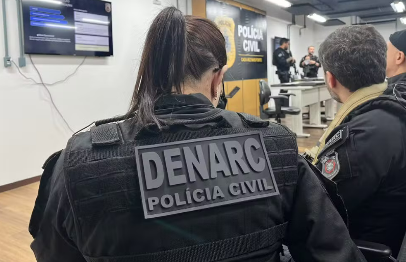 Operação contra tráfico prende nove pessoas na Bahia e apreende drogas e armas